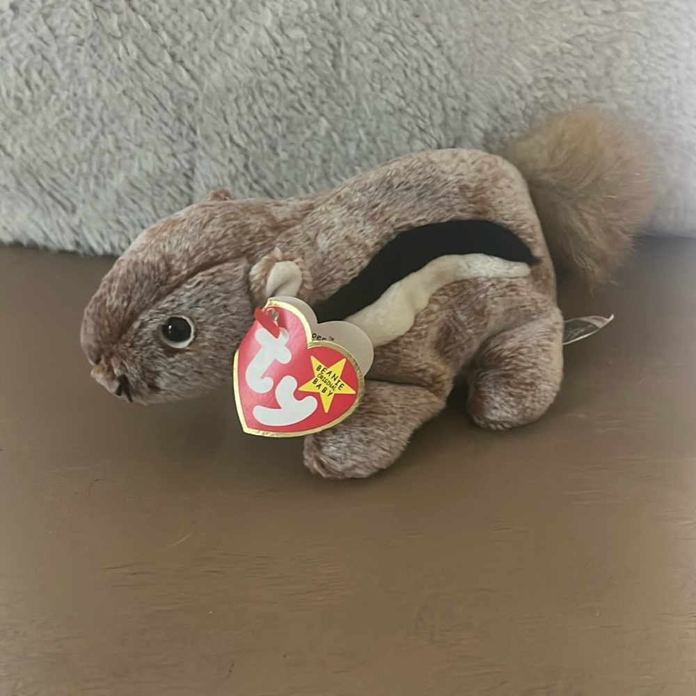 Ty beanie baby Chipper the Chipmunk 1999 ultra rare